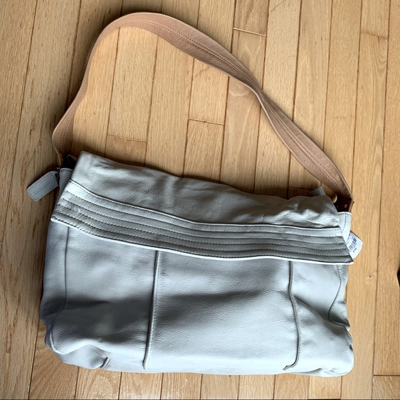 Cream Leather Messenger Shoulder Bag Danier - Picture 2 of 4